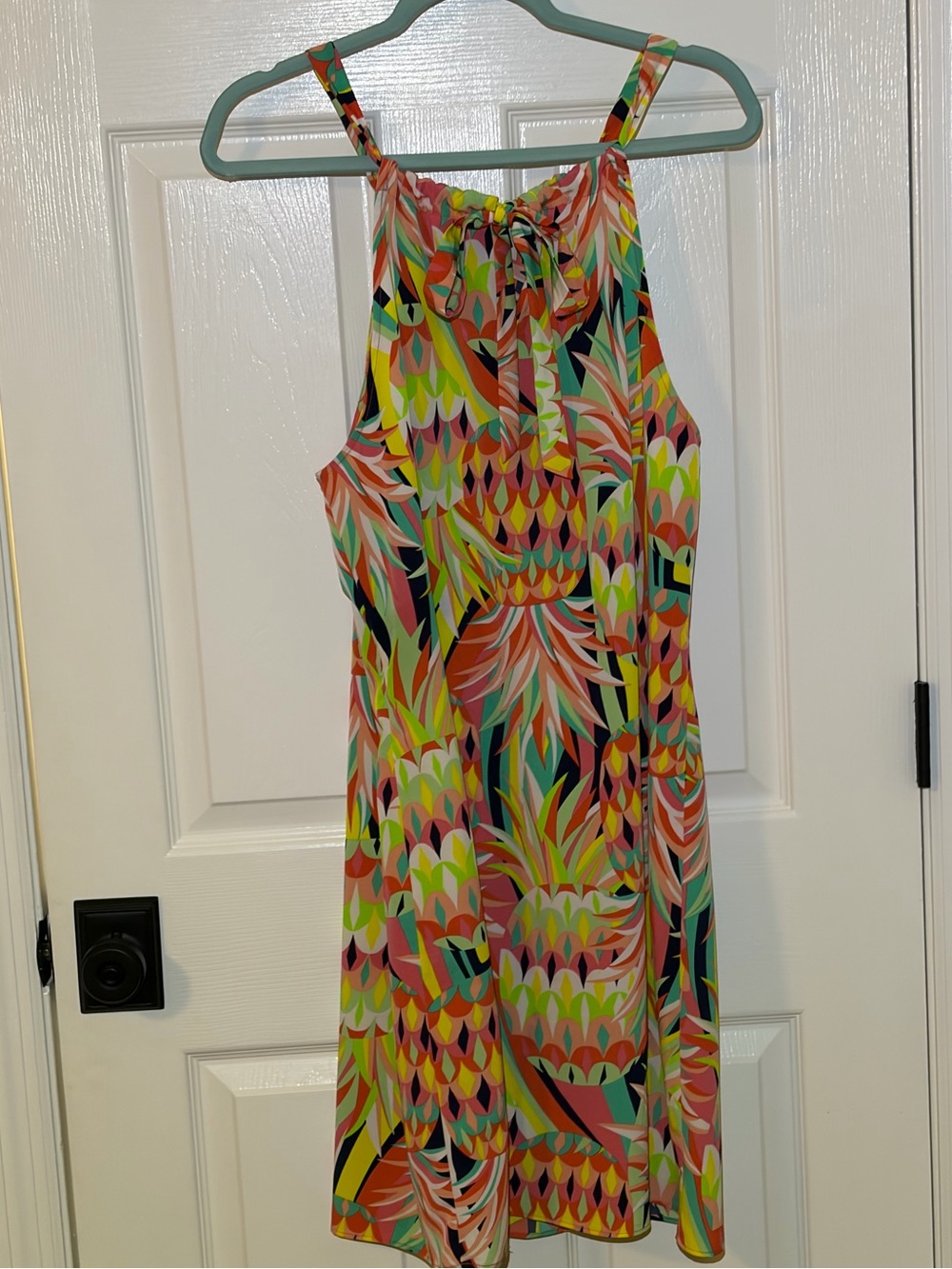 NWOT Crown & Ivy Colorful Tropical Pineapple Print Halter Style Sundress. XL - Picture 6 of 8